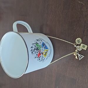 Harry Potter Hogwarts Charm Necklace And Enamel Mug